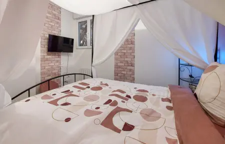 Location Maison 10 personnes à Neuilly le Vendin - Photo 7