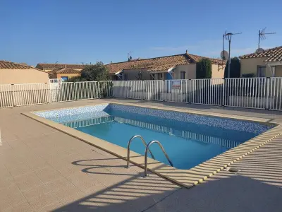 Appartement à Gruissan, Villa 4/6 pers climatisée avec piscine, WiFi & parking proche plage - L1061225