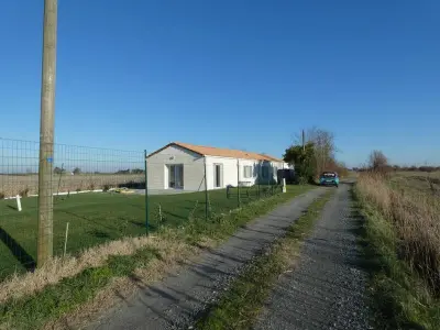 Maison à Notre Dame de Monts, Maison 94m² rénovée, 4 personnes, animaux admis, jardin - L1061283