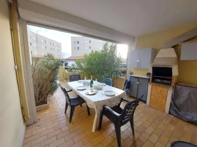 Appartement à Marseillan Plage, Confortable 2 pièces cabine, 6 pers, parking à Marseillan-Plage - L1061395