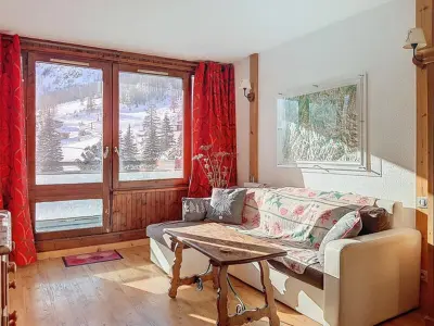 Appartement à Val d'Isère, Studio agréable à La Daille, accès direct ski - L1061404