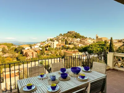 Maison à Begur, Alquiler casa adosada con piscina comunitaria en Begur - L1061420