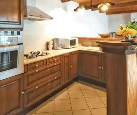 Maison accueillante à Saint-Gènes-Champespe + Vue sur le lac - Photo 4