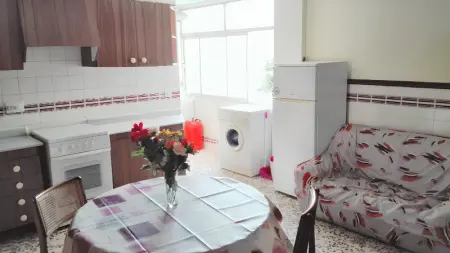 Appartement spacieux avec balcon - Guardamar del Segura - 100 m² - Photo 1