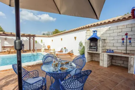 Villa à Peñaflor, Villa élégante à Peñaflor avec piscine privée - L1061569