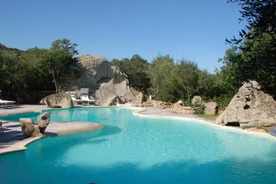 Villa à Olbia, Villa charmante à Olbia avec piscine partagée et jardin - L1061595