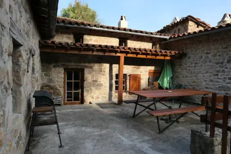 Maison à Saint Basile, Maison charmante à Saint-Basile avec jardin et terrasse - L1061620