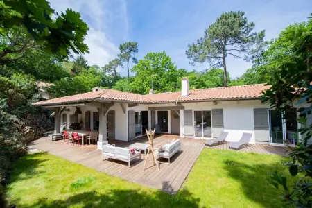 Villa à Arcachon, Villa spacieuse à Arcachon, proche plages, jardin - L1061675