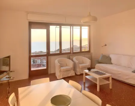 Appartement à Sperlonga, Appartement spacieux avec vue sur la mer à Sperlonga 109 m² - L1061684