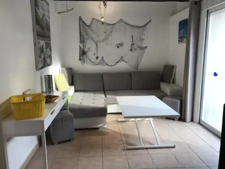 Appartement à Antibes, Appartement moderne à Antibes avec jardin et terrasse - L1061700