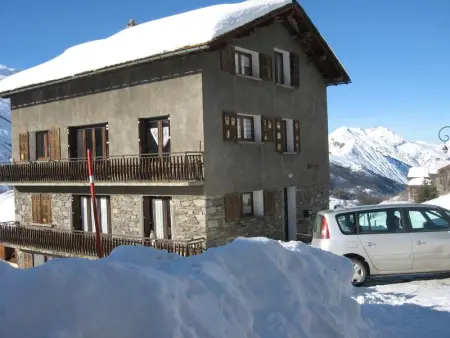 Appartement à Les ménuires, Appartement moderne aux Menuires - 90 m² - Vue montagne - L1061726