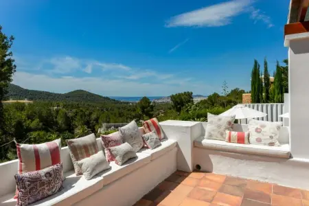 Villa spacieuse à Santa Eulalia : vue mer & montagne, piscine privée - Photo 4