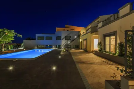 Villa charmante à Quelfes avec piscine partagée - Photo 2