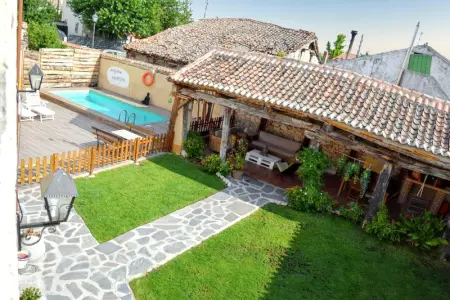 Villa à Campo de Cuéllar, Villa spacieuse avec piscine privée - Campo de Cuéllar - L1061804