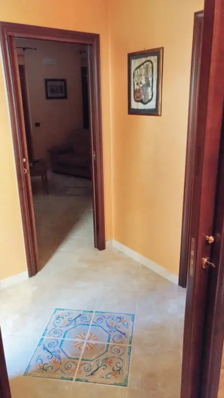 Charmant appartement avec vue sur la montagne, Appartement 4 personnes à Montagnareale - Photo 9