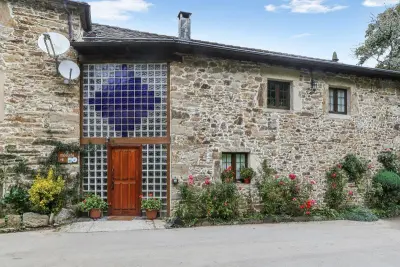 Maison à Tineo, Maison spacieuse avec jacuzzi, vue sur la montagne et proche de Tineo - L1061814