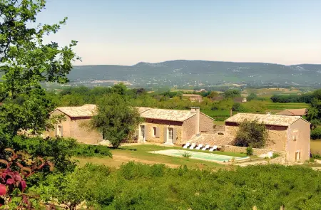 Villa spacieuse à Oppède avec piscine et vue imprenable - Photo 6