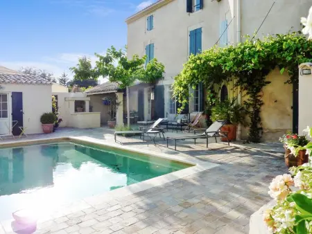 Maison de charme à Mollégès avec piscine privée - Photo 8