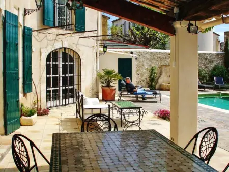 Maison de charme à Mollégès avec piscine privée - Photo 9