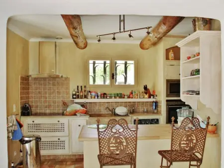 Maison de charme à Mollégès avec piscine privée - Photo 15