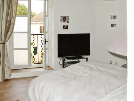 Maison de charme à Mollégès avec piscine privée - Photo 24