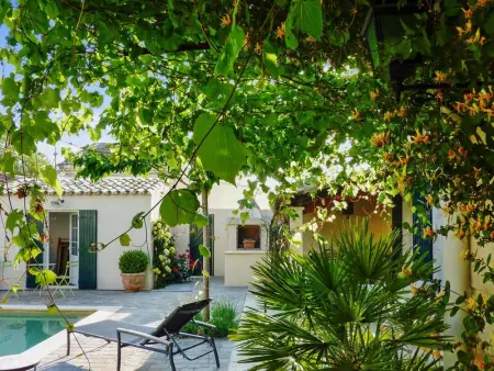 Maison de charme à Mollégès avec piscine privée - Photo 48