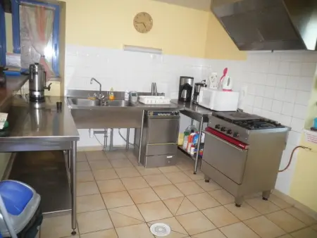 Grande maison conviviale à Saint-Côme-d'Olt avec jardin et cheminée - Photo 6