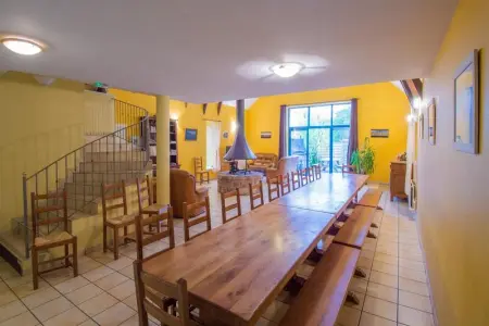 Grande maison conviviale à Saint-Côme-d'Olt avec jardin et cheminée - Photo 15