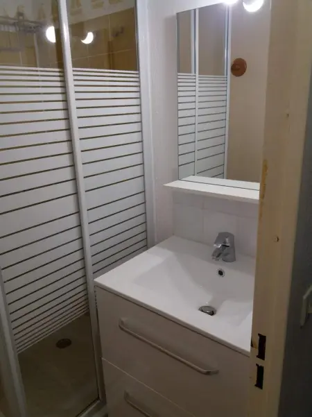 Charmant studio à Agde de 21 m² avec terrasse vue ville - Photo 15