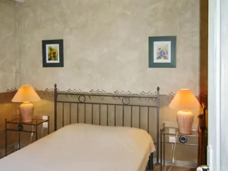 Maison charmante à Oppède avec vue sur la montagne - Photo 8