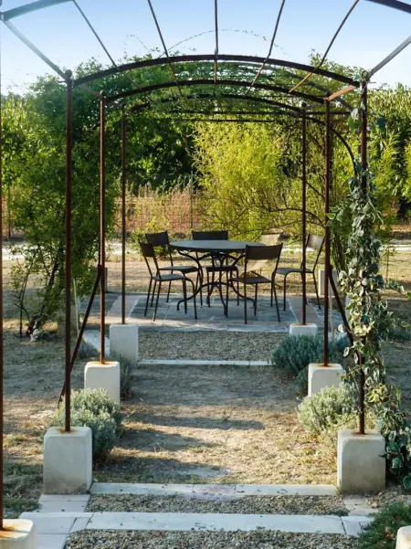 Maison charmante à Oppède avec vue sur la montagne - Photo 12