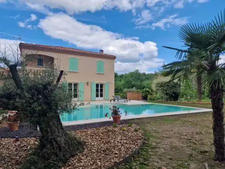 Villa à Ribérac, Villa de charme à Ribérac avec piscine privée - L1062005