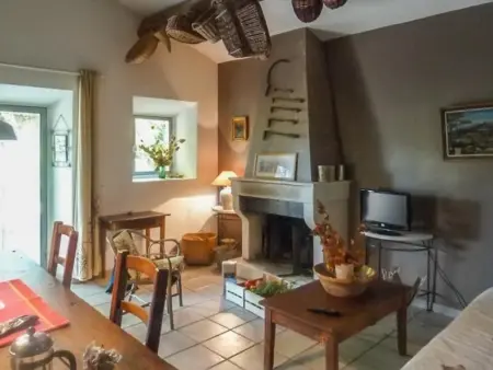 Maison charmante à Oppède avec piscine partagée - Photo 6