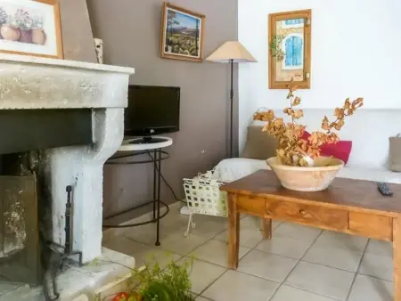 Maison charmante à Oppède avec piscine partagée - Photo 7