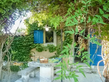 Maison charmante à Oppède avec piscine partagée - Photo 18