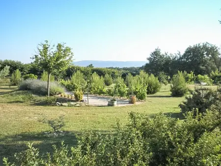 Maison charmante à Oppède avec piscine partagée - Photo 19