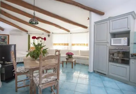 Maison chaleureuse près de Porto Rotondo avec piscine partagée - Photo 9