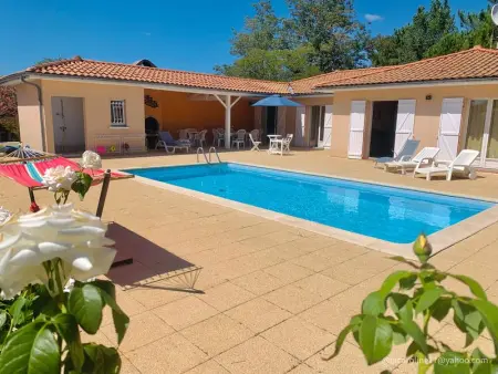 Villa à Andernos les Bains, Villa lumineuse à Andernos-les-Bains avec piscine privée - L1062088