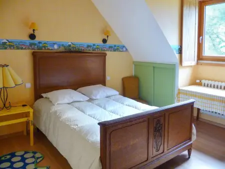 Maison de caractère à Plougrescant avec jardin et parking. - Photo 5