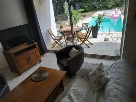 Maison charmante à Saint-Siffret + Piscine, Maison 5 personnes à Saint Siffret - Photo 4