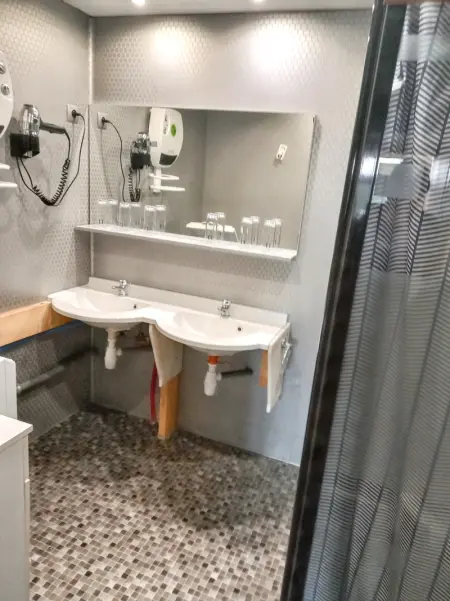 Maison accueillante avec jardin proche d'Échenans. - Photo 11