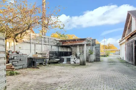 Maison accueillante avec jardin proche d'Échenans. - Photo 13