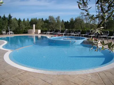 Maison à Vieste, Maison charmante à Vieste avec piscine partagée et terrasse - L1062196