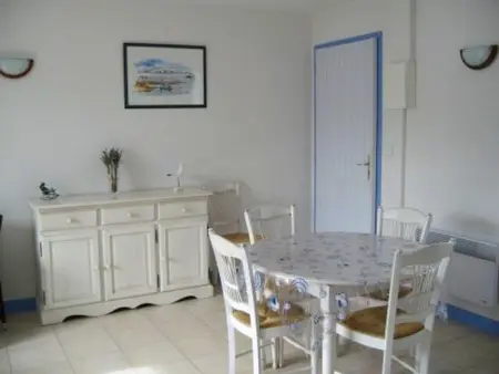 Maison charmante à Le Bois-Plage-en-Ré avec piscine partagée - Photo 7