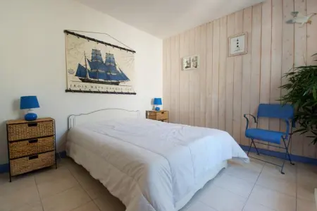 Maison charmante à Le Bois-Plage-en-Ré avec piscine partagée - Photo 9