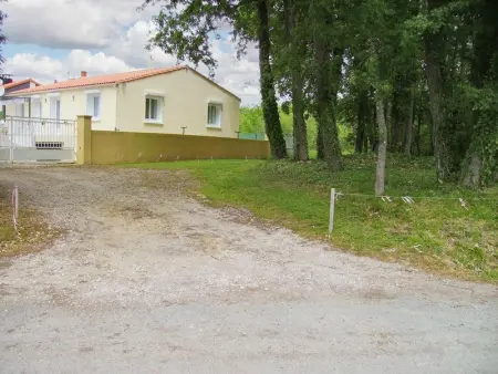 Appartement charmant à Breuillet avec jardin spacieux - Photo 1