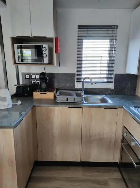 Bungalow charmant à Veuzain-sur-Loire avec piscine partagée - Photo 7