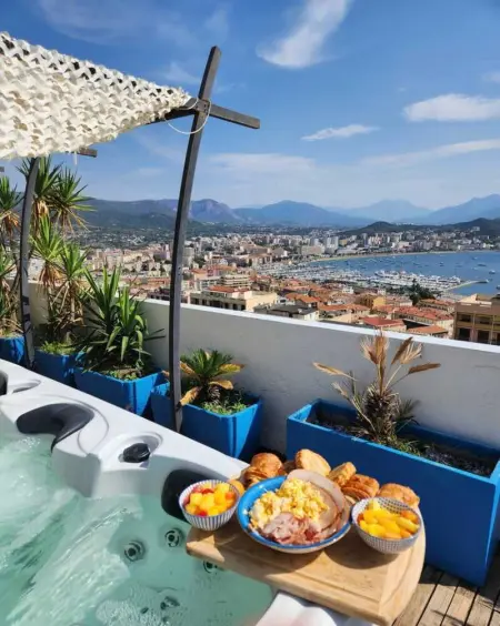 Appartement spacieux avec vue sur la mer à Ajaccio, jacuzzi privé. - Photo 16