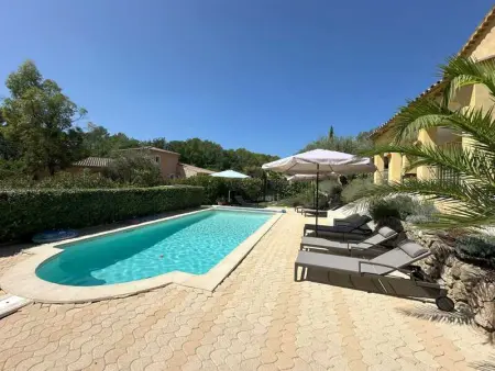 Villa à Lorgues, Villa familiale avec piscine à Lorgues, 120 m² - L1062350