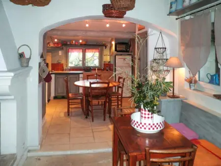 Appartement accueillant avec piscine à Oppède 70 m², vue montagne - Photo 9